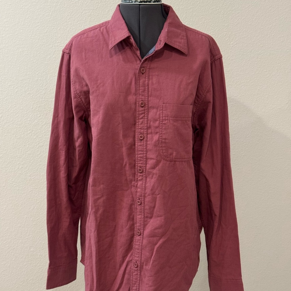 American Eagle Outfitters Maroon Shirt